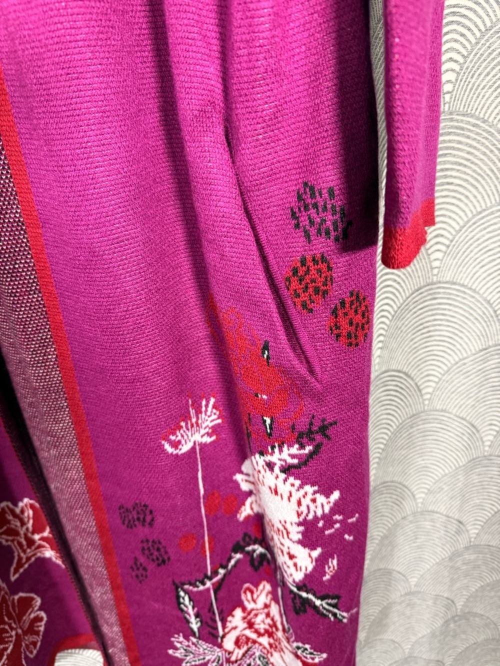 Badgley Mischka Magenta Open-Front Floral Duster - Picture 2 of 6